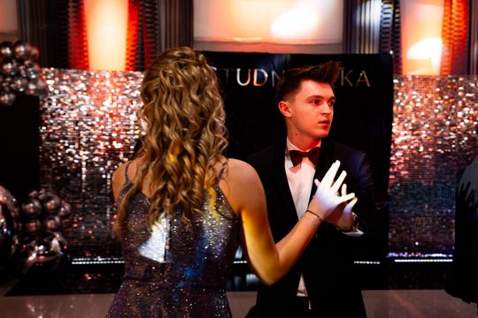 Studniówka Zespołu Szkół Ekonomicznych (zdjęcia)