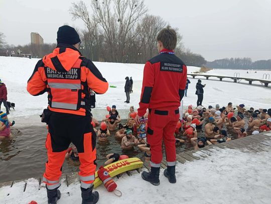 ŚLWOPR z Radomia w akcji podczas WOŚP i morsowania