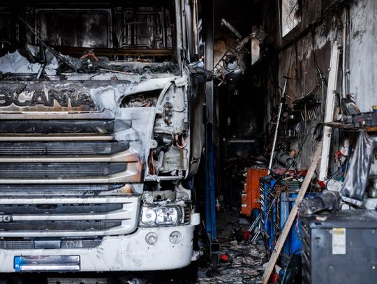 Warsztat w Milejowicach po pożarze (zdjęcia)