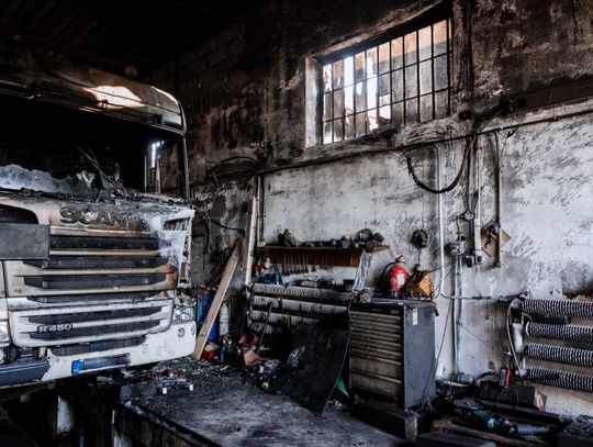 Warsztat w Milejowicach po pożarze (zdjęcia)