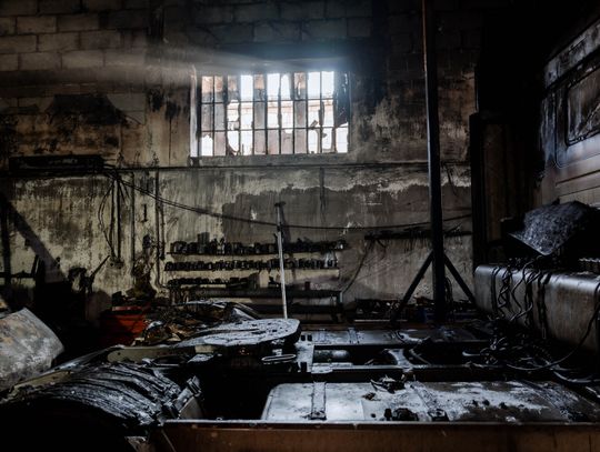 Warsztat w Milejowicach po pożarze (zdjęcia)