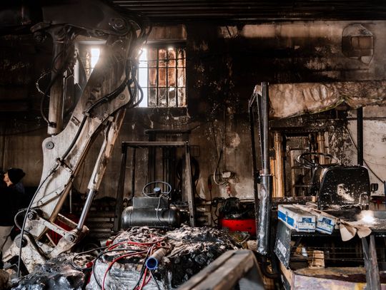 Warsztat w Milejowicach po pożarze (zdjęcia)
