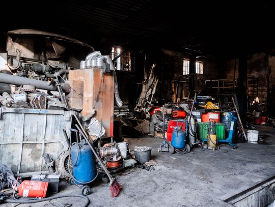 Warsztat w Milejowicach po pożarze (zdjęcia)