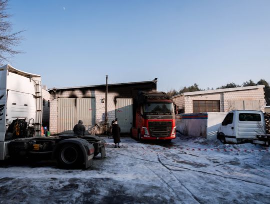 Warsztat w Milejowicach po pożarze (zdjęcia)