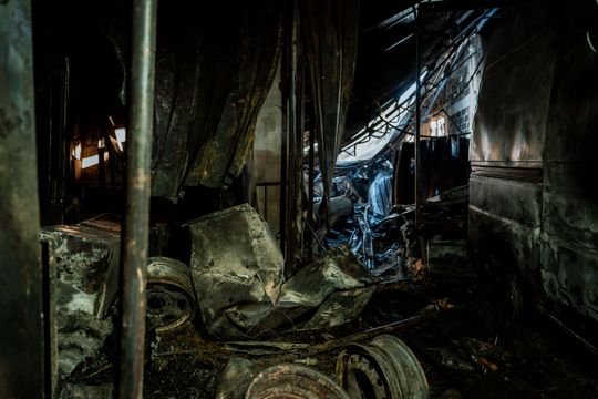 Warsztat w Milejowicach po pożarze (zdjęcia)