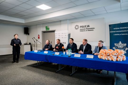 Program ochrony dzieci i młodzieży (zdjęcia)