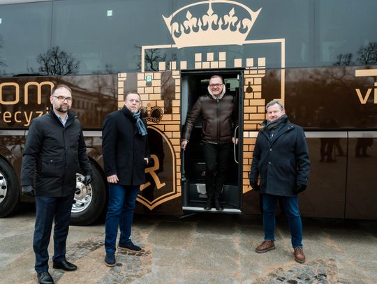 Nowy autokar MPK (zdjęcia)