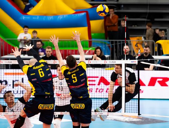 Pierrot Czarni Radom - PZL Leonardo Avia Świdnik (zdjęcia)