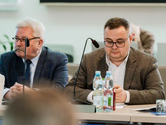 XIX sesja Rady Powiatu w Radomiu (zdjęcia)