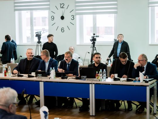 XIX sesja Rady Powiatu w Radomiu (zdjęcia)