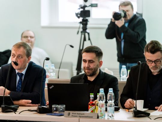 XIX sesja Rady Powiatu w Radomiu (zdjęcia)