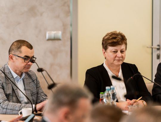 XIX sesja Rady Powiatu w Radomiu (zdjęcia)