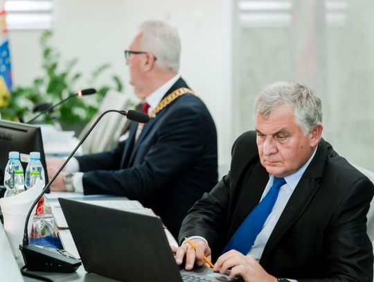 XIX sesja Rady Powiatu w Radomiu (zdjęcia)