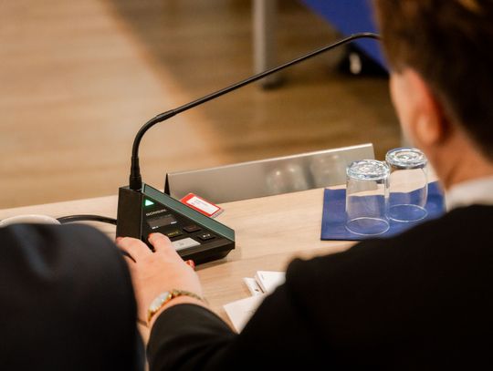 XIX sesja Rady Powiatu w Radomiu (zdjęcia)