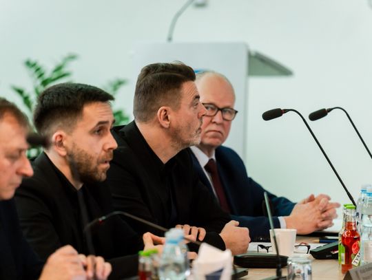 XIX sesja Rady Powiatu w Radomiu (zdjęcia)