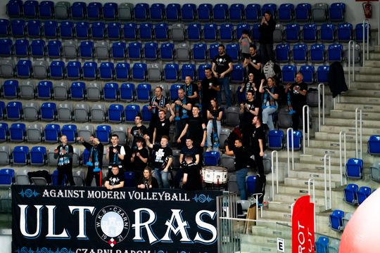 Pierrot Czarni Radom - PZL Leonardo Avia Świdnik (zdjęcia)