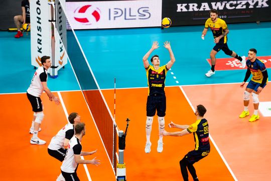 Pierrot Czarni Radom - PZL Leonardo Avia Świdnik (zdjęcia)