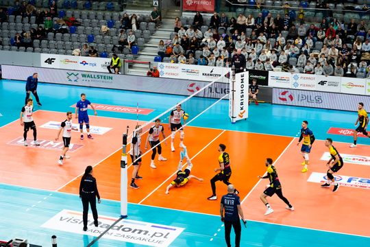 Pierrot Czarni Radom - PZL Leonardo Avia Świdnik (zdjęcia)