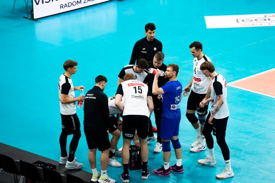 Pierrot Czarni Radom - PZL Leonardo Avia Świdnik (zdjęcia)