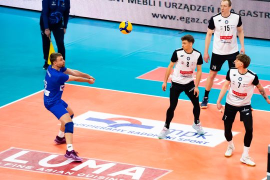 Pierrot Czarni Radom - PZL Leonardo Avia Świdnik (zdjęcia)