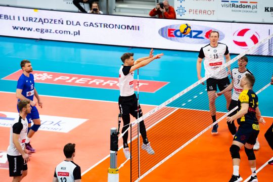 Pierrot Czarni Radom - PZL Leonardo Avia Świdnik (zdjęcia)