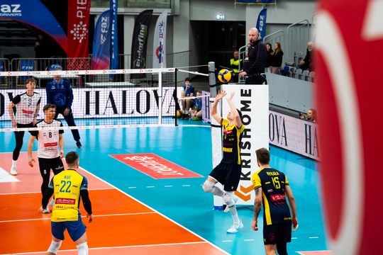 Pierrot Czarni Radom - PZL Leonardo Avia Świdnik (zdjęcia)