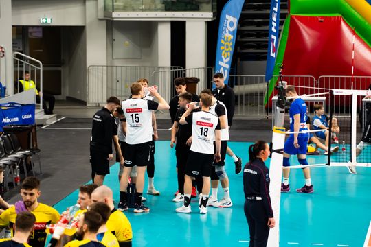 Pierrot Czarni Radom - PZL Leonardo Avia Świdnik (zdjęcia)