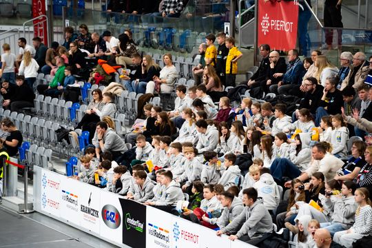 Pierrot Czarni Radom - PZL Leonardo Avia Świdnik (zdjęcia)