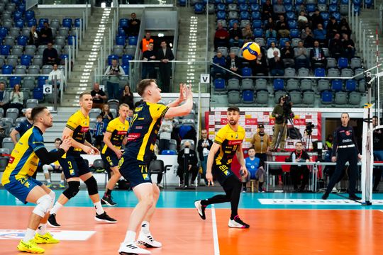 Pierrot Czarni Radom - PZL Leonardo Avia Świdnik (zdjęcia)