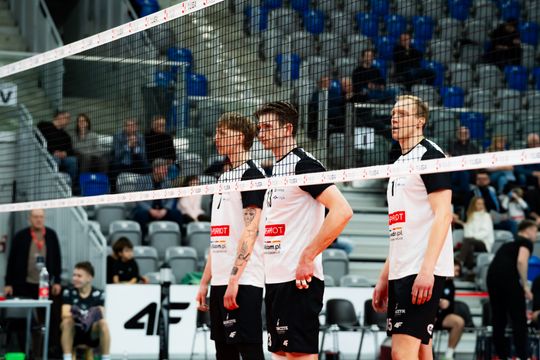 Pierrot Czarni Radom - PZL Leonardo Avia Świdnik (zdjęcia)