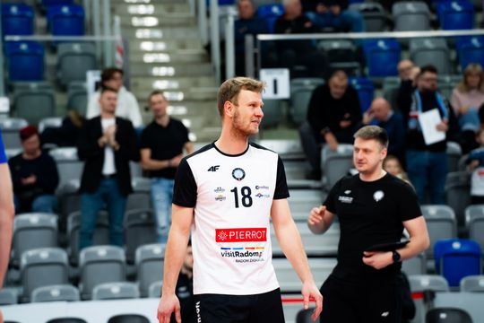 Pierrot Czarni Radom - PZL Leonardo Avia Świdnik (zdjęcia)