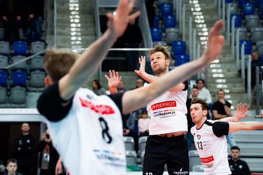 Pierrot Czarni Radom - PZL Leonardo Avia Świdnik (zdjęcia)