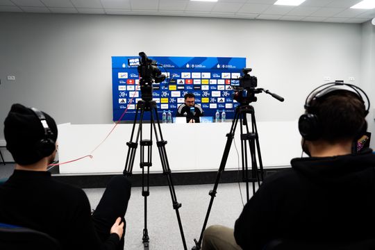 Przedmeczowa konferencja prasowa z trenerem Radomiaka Radom (zdjęcia) Przedmeczowa konferencja prasowa z trenerem Radomiaka Radom (zdjęcia)