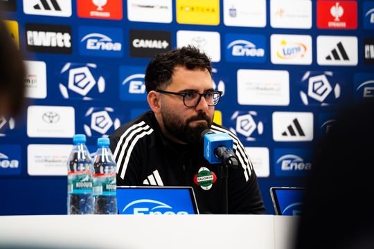 Przedmeczowa konferencja prasowa z trenerem Radomiaka Radom (zdjęcia) Przedmeczowa konferencja prasowa z trenerem Radomiaka Radom (zdjęcia)