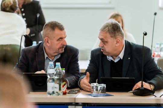 XIX sesja Rady Powiatu w Radomiu (zdjęcia)