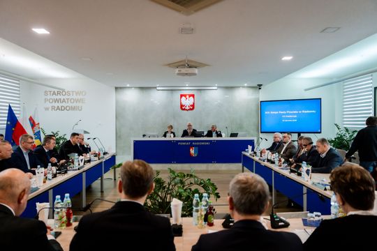 XIX sesja Rady Powiatu w Radomiu (zdjęcia) XIX sesja Rady Powiatu w Radomiu (zdjęcia)