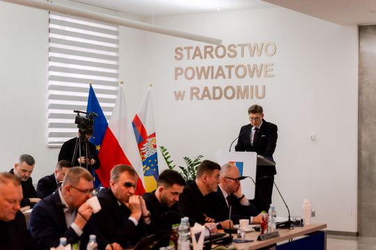 XIX sesja Rady Powiatu w Radomiu (zdjęcia) XIX sesja Rady Powiatu w Radomiu (zdjęcia)