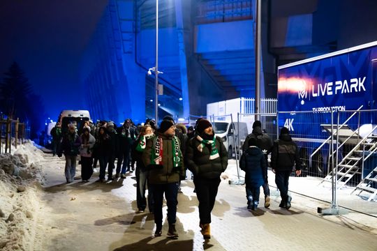 Rozczarowani kibice opuszczający stadion po odwołanym meczu Radomiak Radom - Arka Gdynia (zdjęcia) Rozczarowani kibice opuszczający stadion po odwołanym meczu Radomiak Radom - Arka Gdynia (zdjęcia)