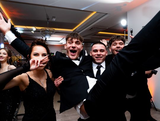 Studniówki 2026: XIII Liceum Ogólnokształcące z Oddziałami Dwujęzycznymi (zdjęcia) Studniówki 2026: XIII Liceum Ogólnokształcące z Oddziałami Dwujęzycznymi (zdjęcia)