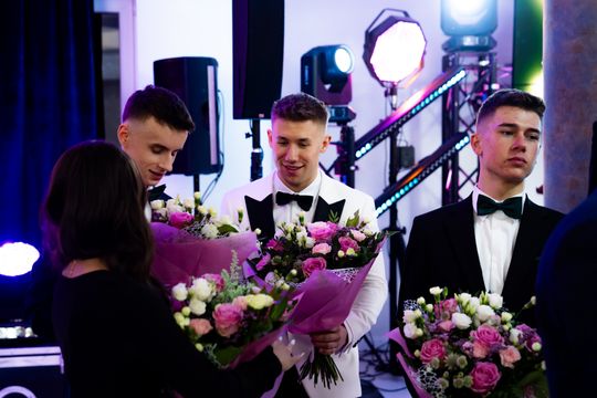 Studniówka Zespołu Szkół Samochodowych (zdjęcia) Studniówka Zespołu Szkół Samochodowych (zdjęcia)