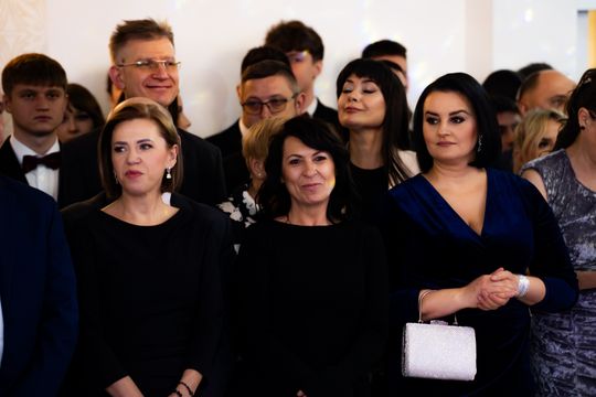 Studniówka Zespołu Szkół Samochodowych (zdjęcia) Studniówka Zespołu Szkół Samochodowych (zdjęcia)