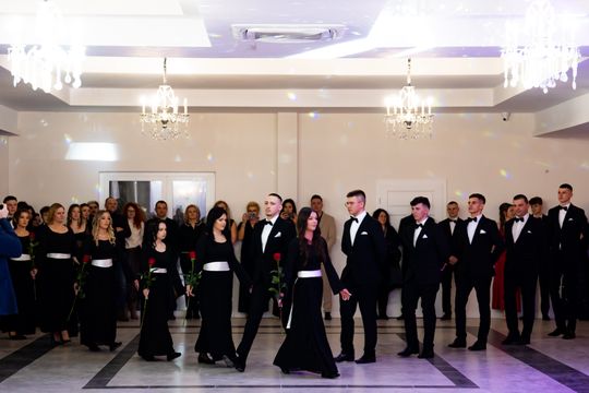 Studniówka Zespołu Szkół Samochodowych (zdjęcia) Studniówka Zespołu Szkół Samochodowych (zdjęcia)