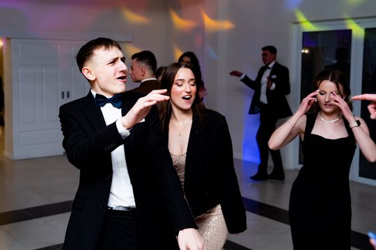 Studniówka Zespołu Szkół Samochodowych (zdjęcia) Studniówka Zespołu Szkół Samochodowych (zdjęcia)