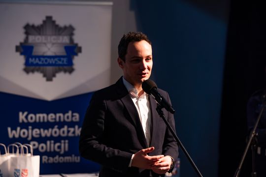 Rozstrzygnięcie konkursu Komendy Wojewódzkiej Policji dla szkół podstawowych „Odblaskowa Szkoła” (zdjęcia) Rozstrzygnięcie konkursu Komendy Wojewódzkiej Policji dla szkół podstawowych „Odblaskowa Szkoła” (zdjęcia)