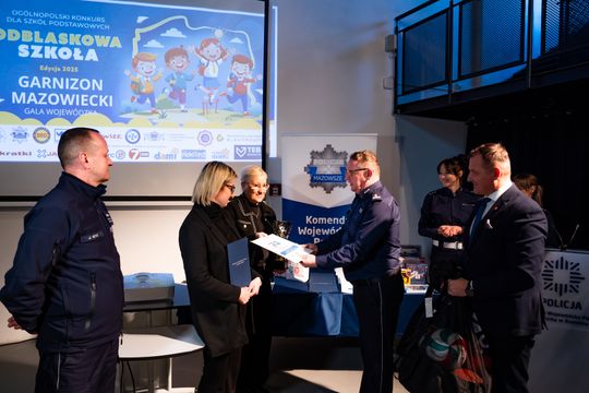 Rozstrzygnięcie konkursu Komendy Wojewódzkiej Policji dla szkół podstawowych „Odblaskowa Szkoła”  (zdjęcia)