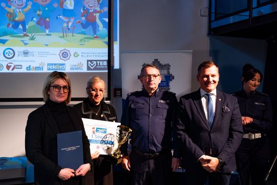 Rozstrzygnięcie konkursu Komendy Wojewódzkiej Policji dla szkół podstawowych „Odblaskowa Szkoła”  (zdjęcia)