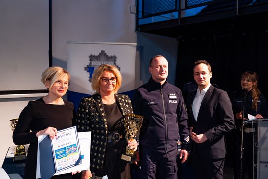 Rozstrzygnięcie konkursu Komendy Wojewódzkiej Policji dla szkół podstawowych „Odblaskowa Szkoła”  (zdjęcia)