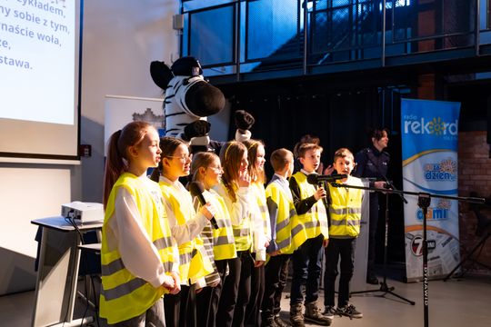Rozstrzygnięcie konkursu Komendy Wojewódzkiej Policji dla szkół podstawowych „Odblaskowa Szkoła”  (zdjęcia)