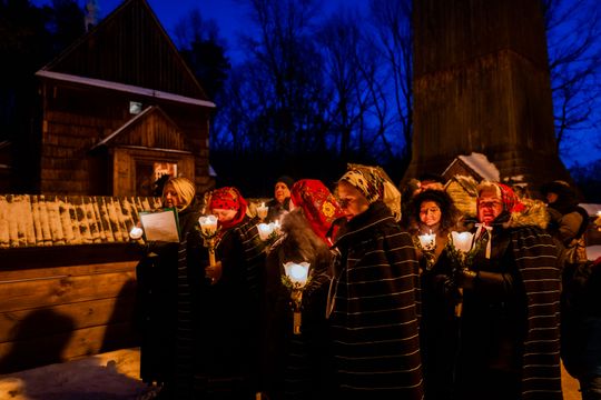 Uroczystości Matki Boskiej Gromnicznej w Muzeum Wsi Radomskiej (zdjęcia) Uroczystości Matki Boskiej Gromnicznej w Muzeum Wsi Radomskiej (zdjęcia)