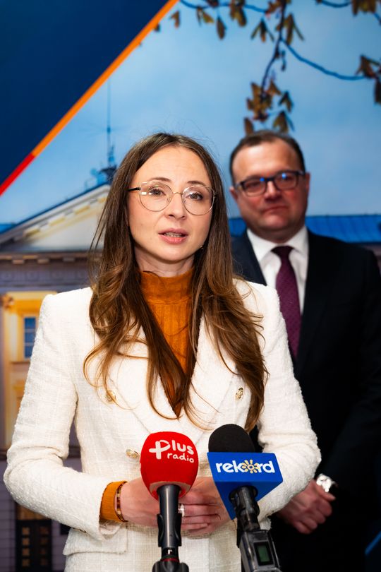 Konferencja prasowa z udziałem minister Agnieszki Dziemianowicz-Bąk (zdjęcia)
